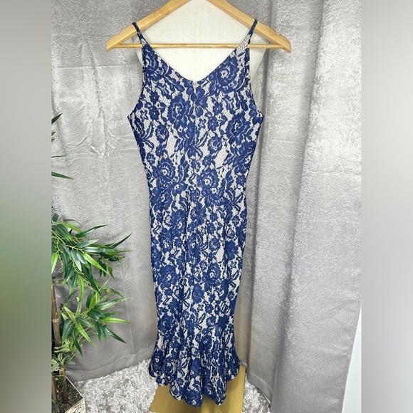 NEW Dress the Population Isabelle Plunging Mermaid Fitted Lace Midi Dress Sz S - Picture 3 of 12